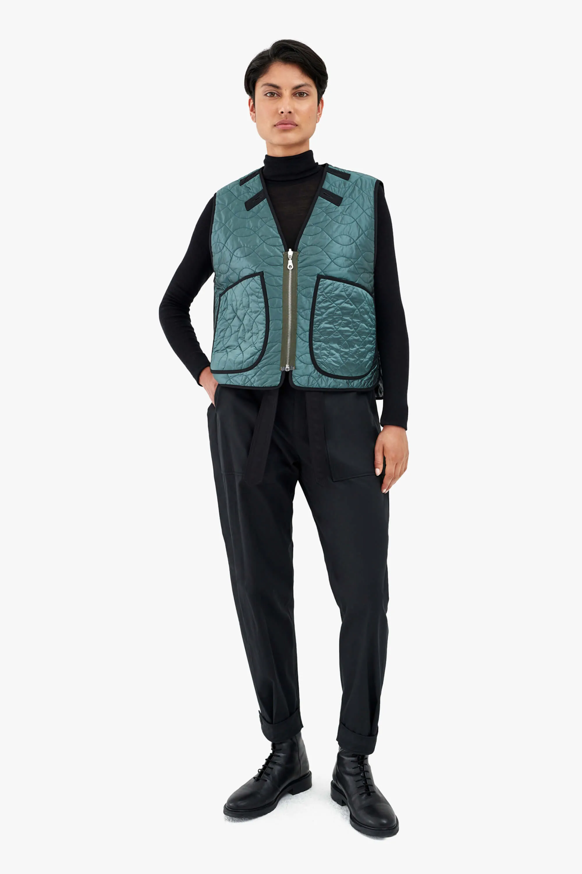 Utility Quilt Vest - Anthracite / Mineral Green
